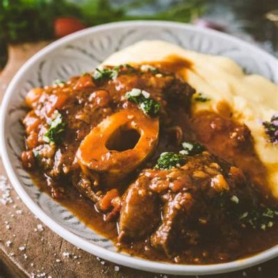  Ossobuco: Een romige Italiaanse klassieker met een vleugje boterige elegantie!